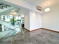 Alana (D28), Terrace #585010681